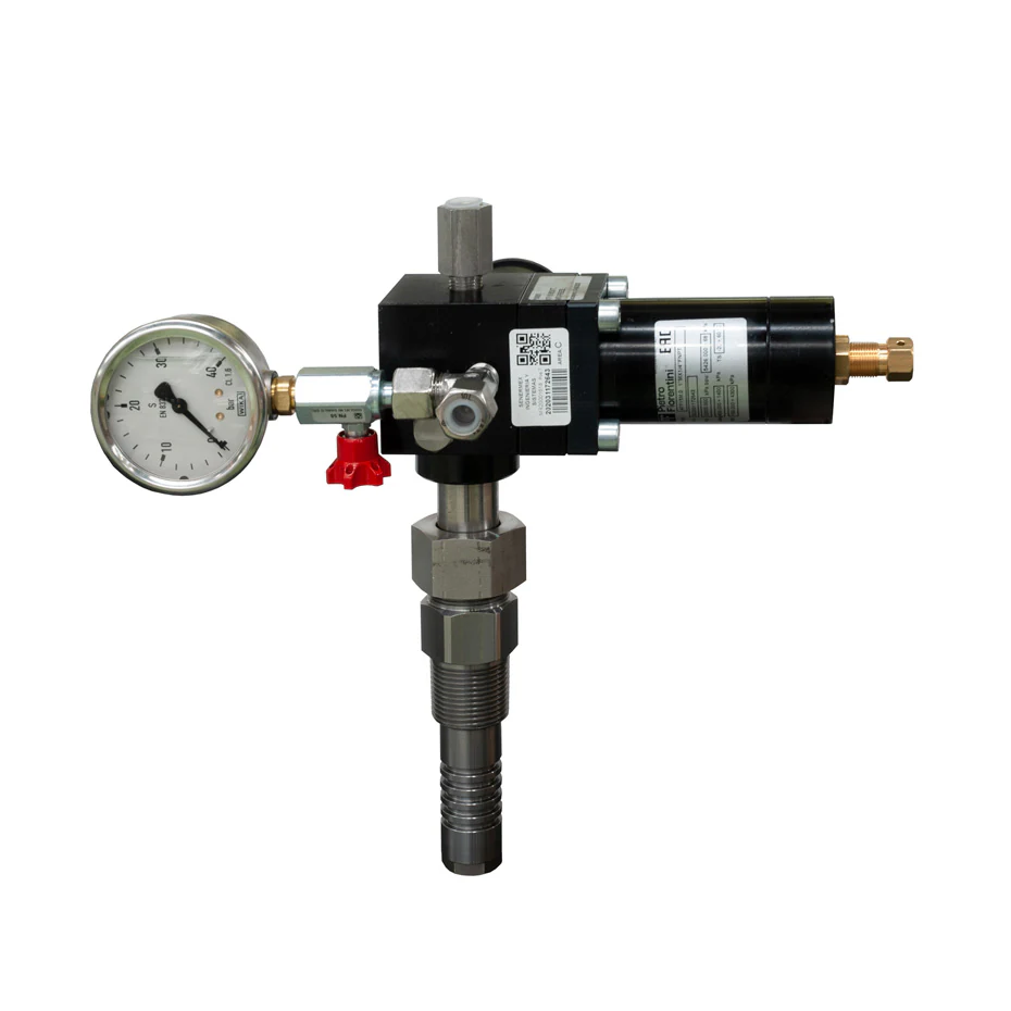 ATF anti-freeze direct operated gas pressure regulator with pressure gauge by Pietro Fiorentini